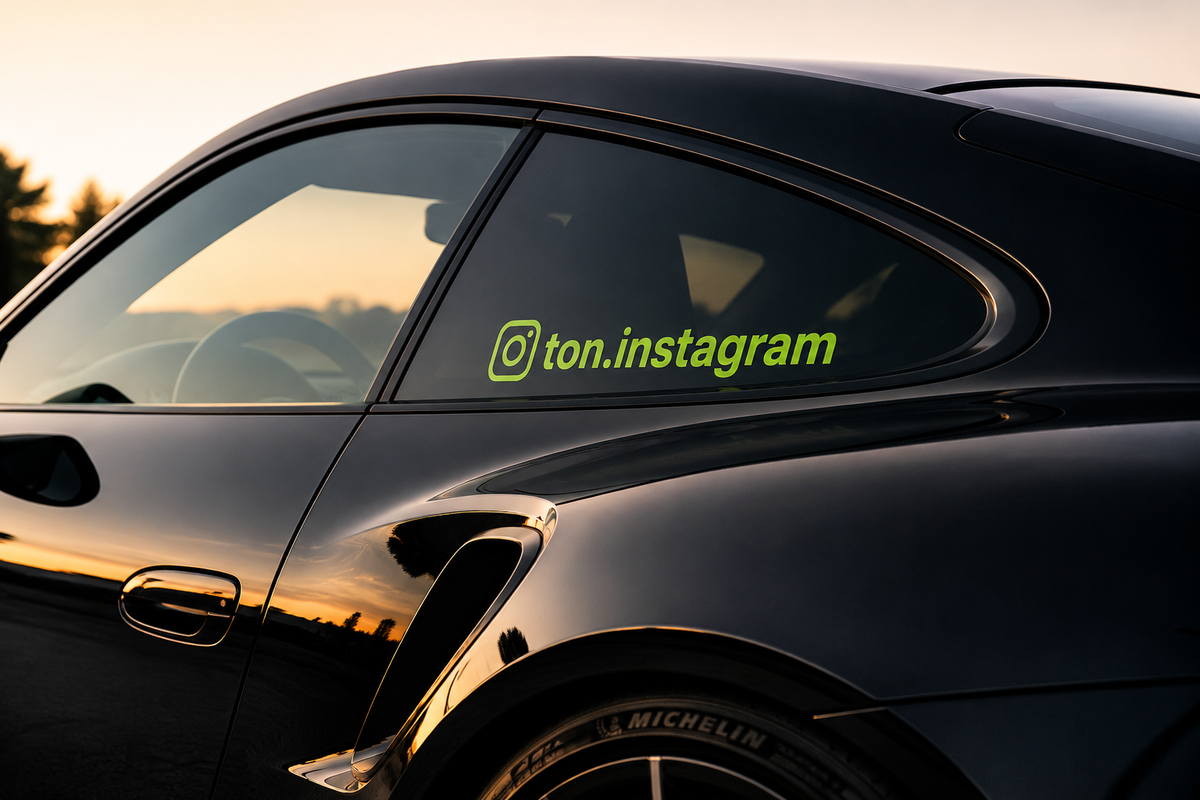 Sticker Instagram personnalisé vert tilleuil brillant en vinyle premium.
